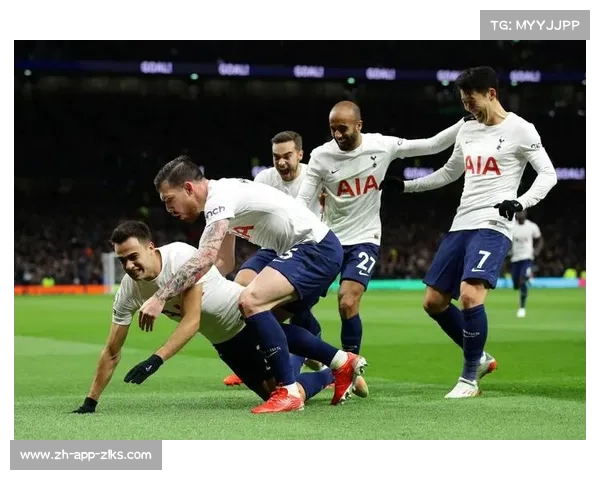 英超精彩对决 热刺逆转利兹联展现强劲实力与团队协作