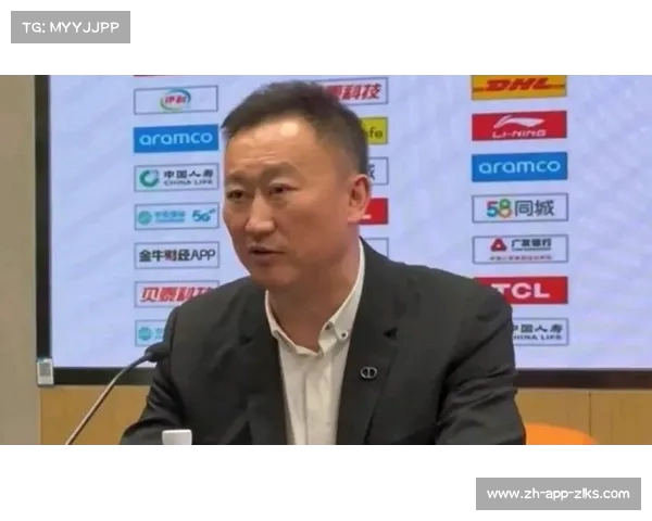 青岛男篮风波引发关注 刘维伟爱人疑问小三合影背后真相何在